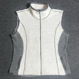Kuhl Gray and White Textured Vest